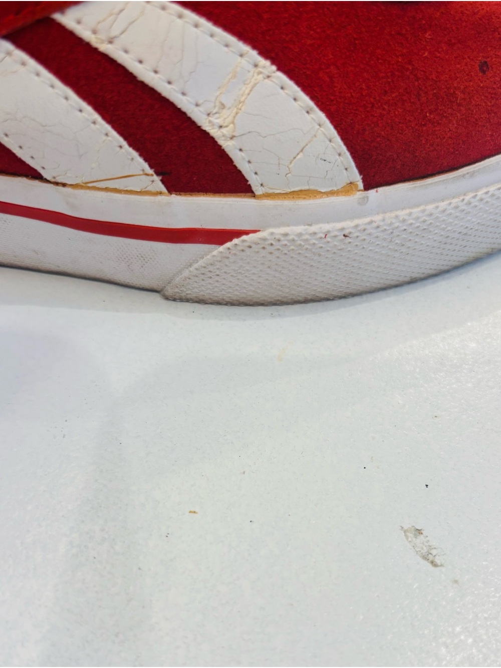 Reebok Red Suede Low-Top Sneakers with White Accents size 7.5 - Picture 12 of 12